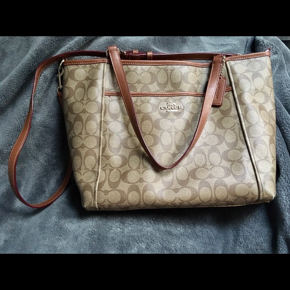 COACH Pocket Tote In Gold/Khaki/Saddle